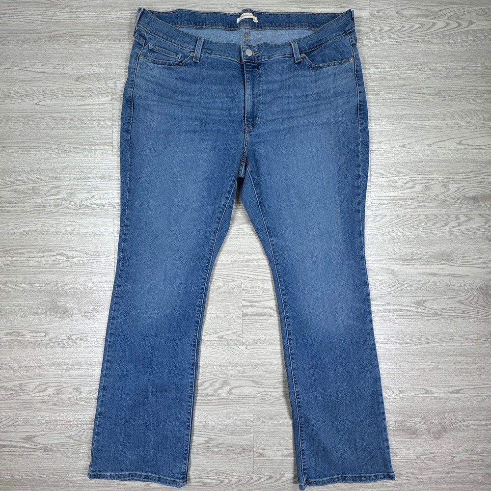 Levi's Women's‎ Jeans Classic Bootcut Medium Wash Blue Denim Stretch 40x32